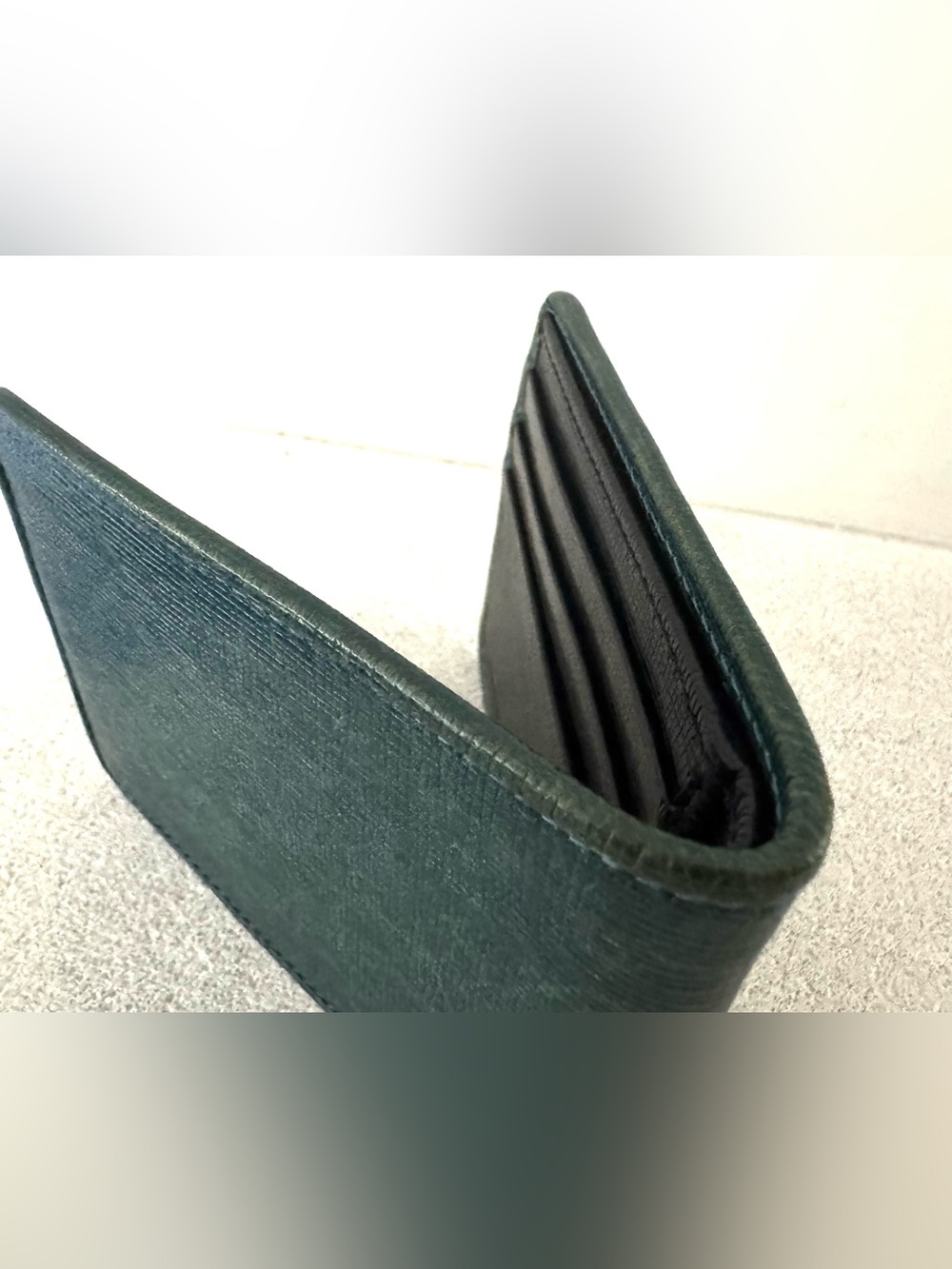 BURBERRY Vintage Dark Green Leather Bifold Wallet Made in Italy EUC - Picture 7 of 9